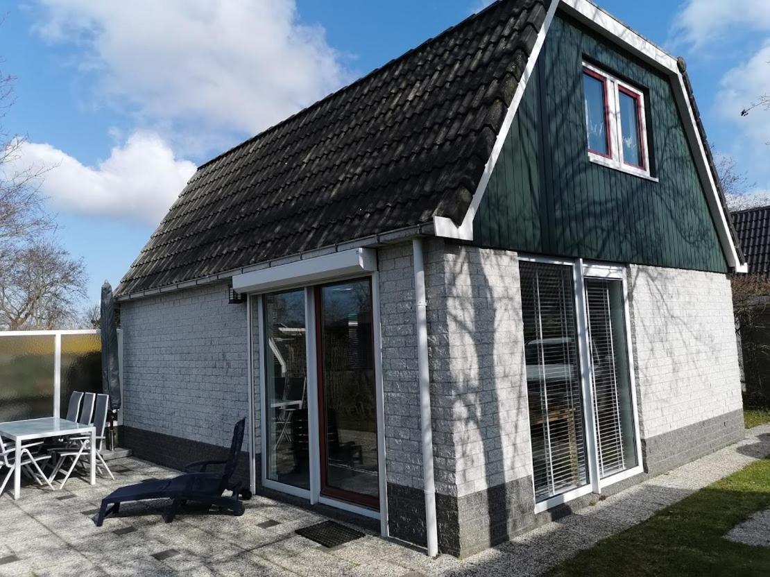 Huisje Aan De Kust Sint Maartensvlotbrug Kültér fotó